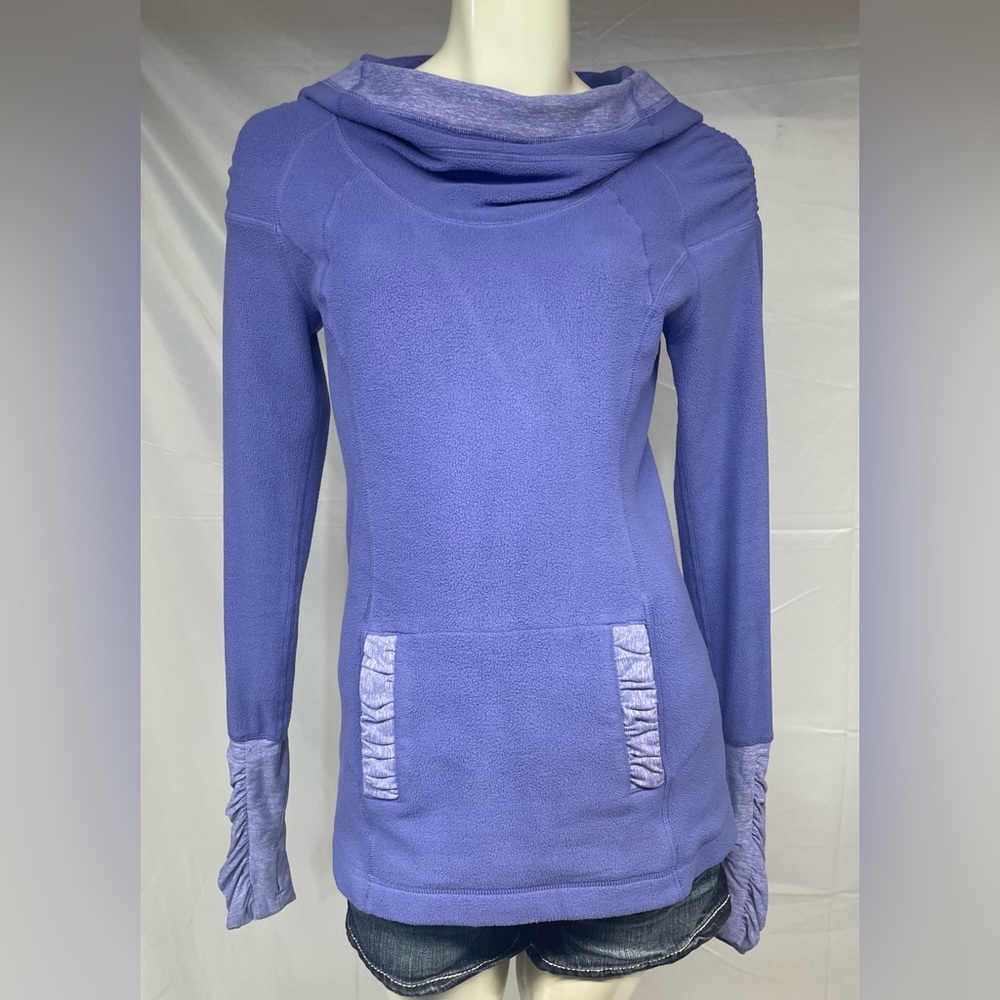 Women’s Size 4 Lululemon Apres Run Pullover Fleece Hoodie